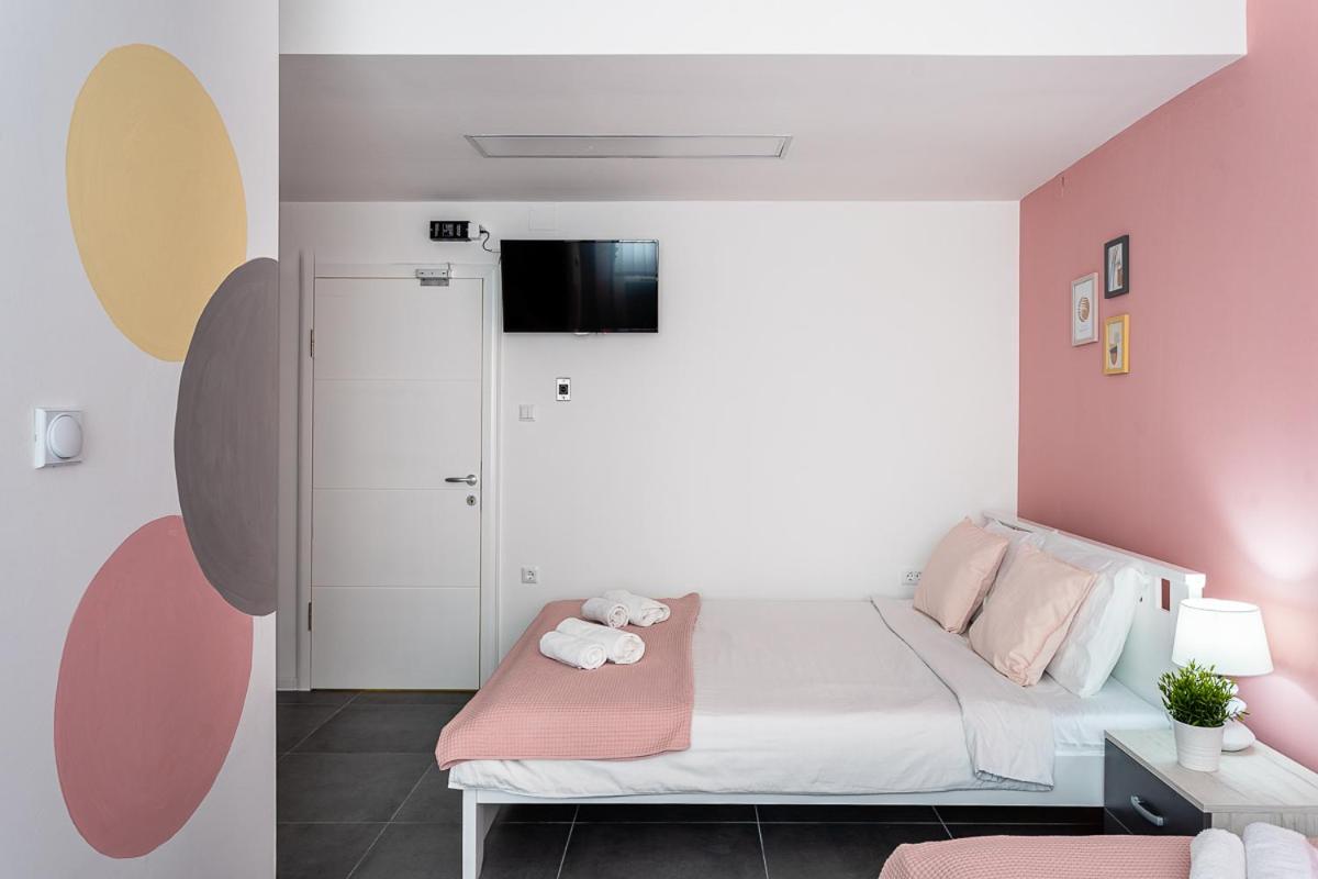 Kostovski Rooms-Near E75 To Greece Veles Eksteriør billede